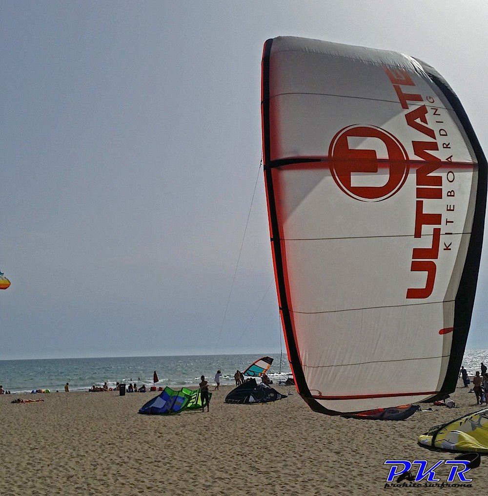 Ultimate Kiteboarding freestyle kite