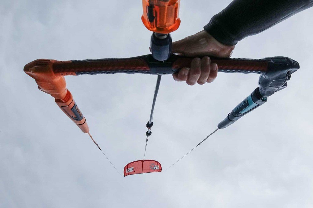 Kitesurf partenza dall'acqua