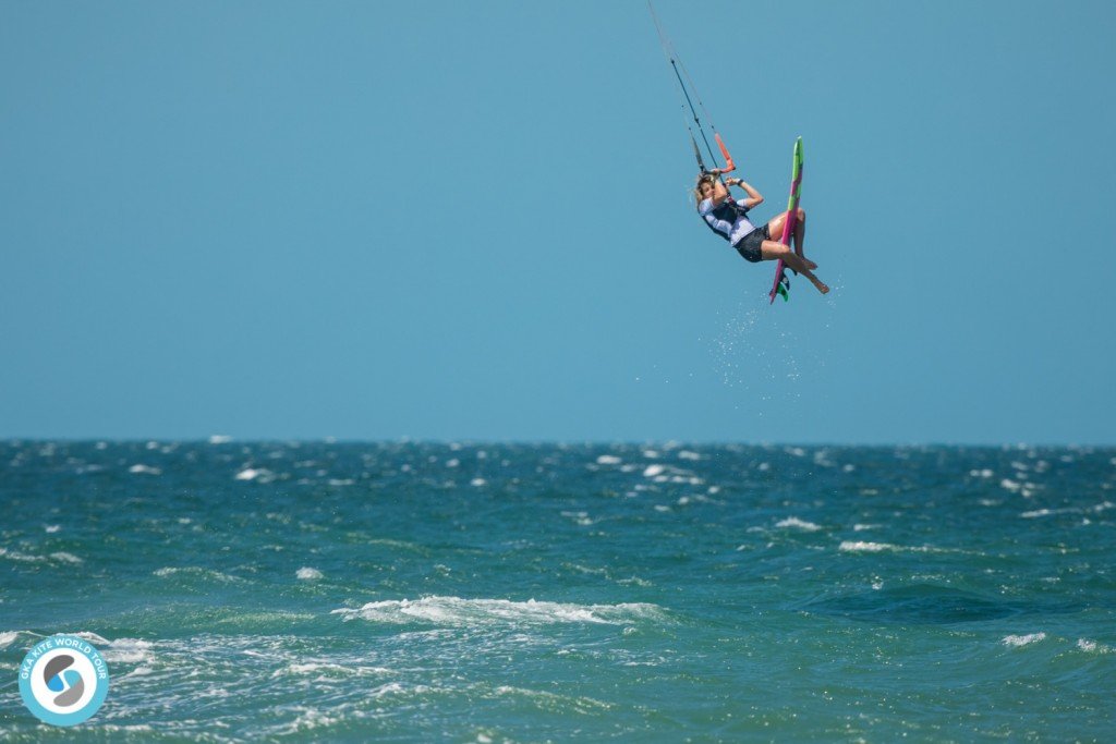 Kitesurf freestyle straplesse 2020