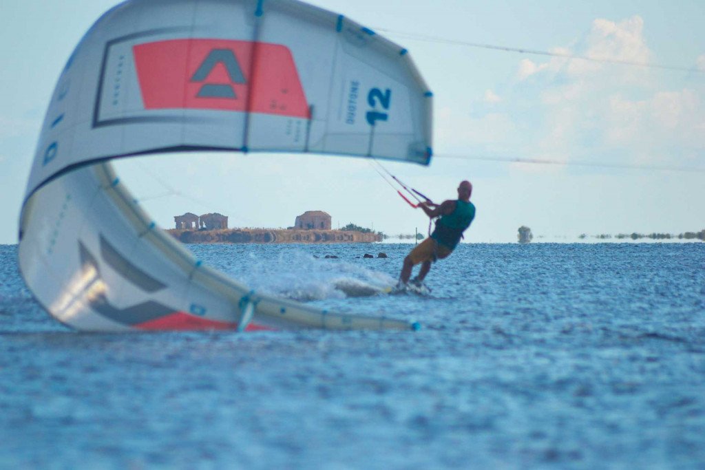 Kitesurf Corsi e Lezioni Stagnone