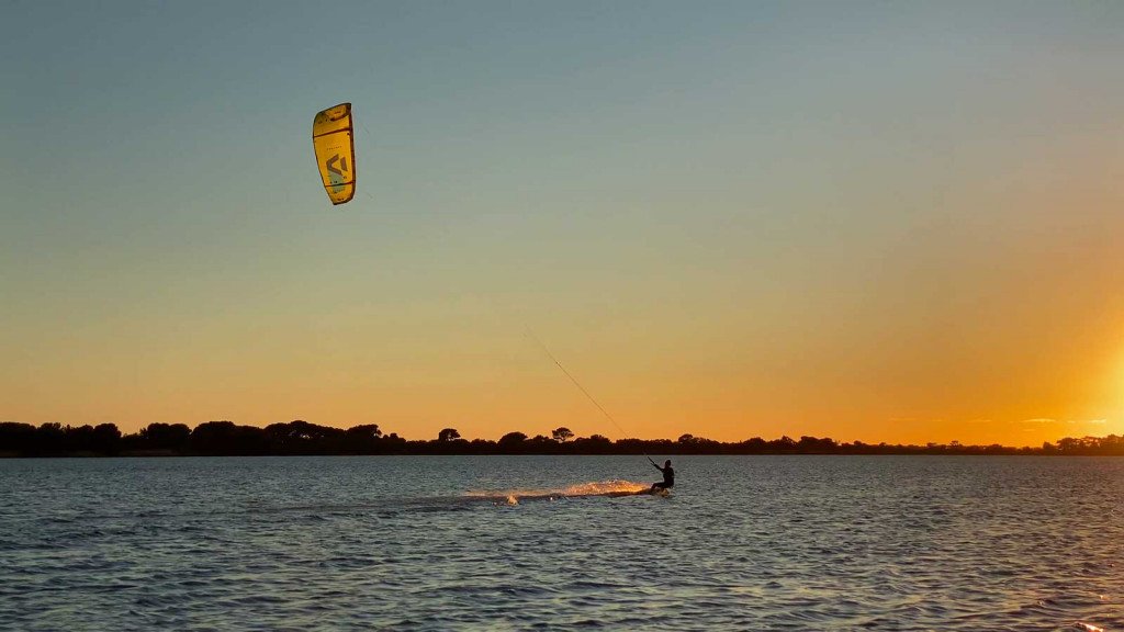 Kitesurf Stagnone tramonto