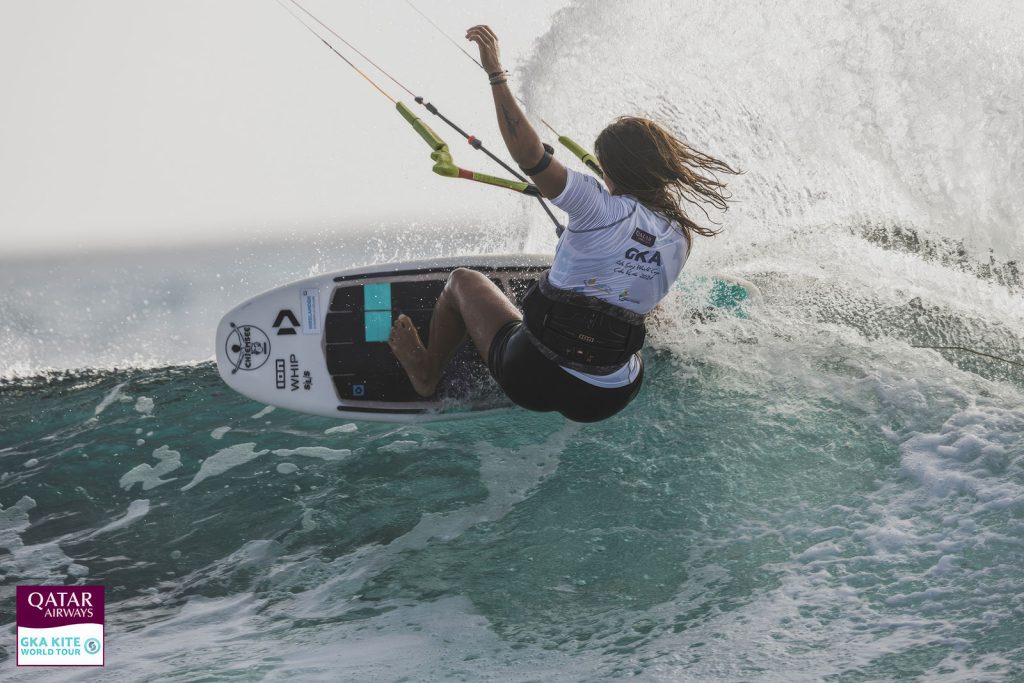 Donne-Kitesurf-GKA-Kite-World-Tour
