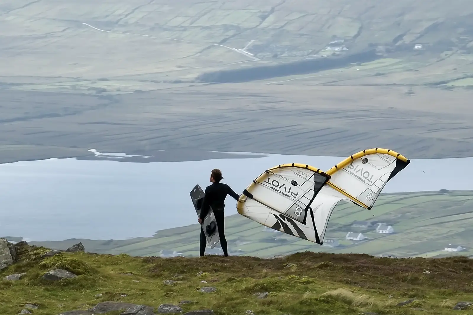 Pivot Aluula Kite Big Air