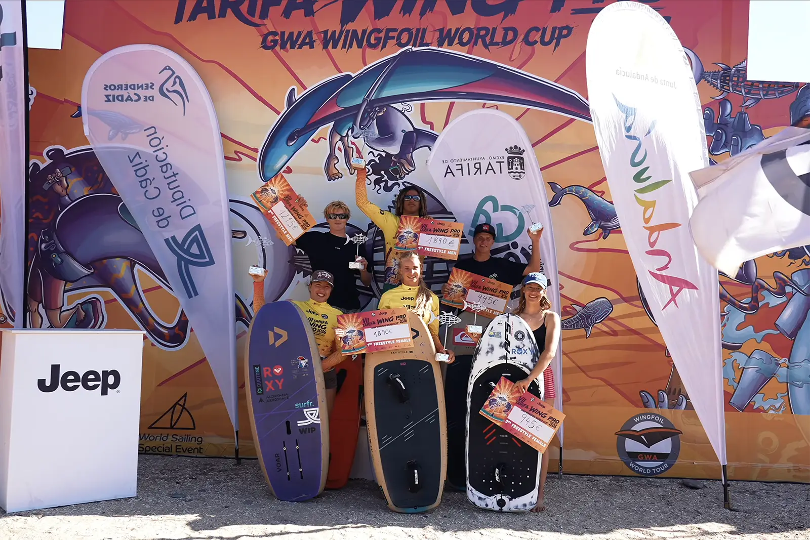 Podio Campionato Mondiale Wing Foil GWA Tarifa 2026 – Freestyle Men e Women