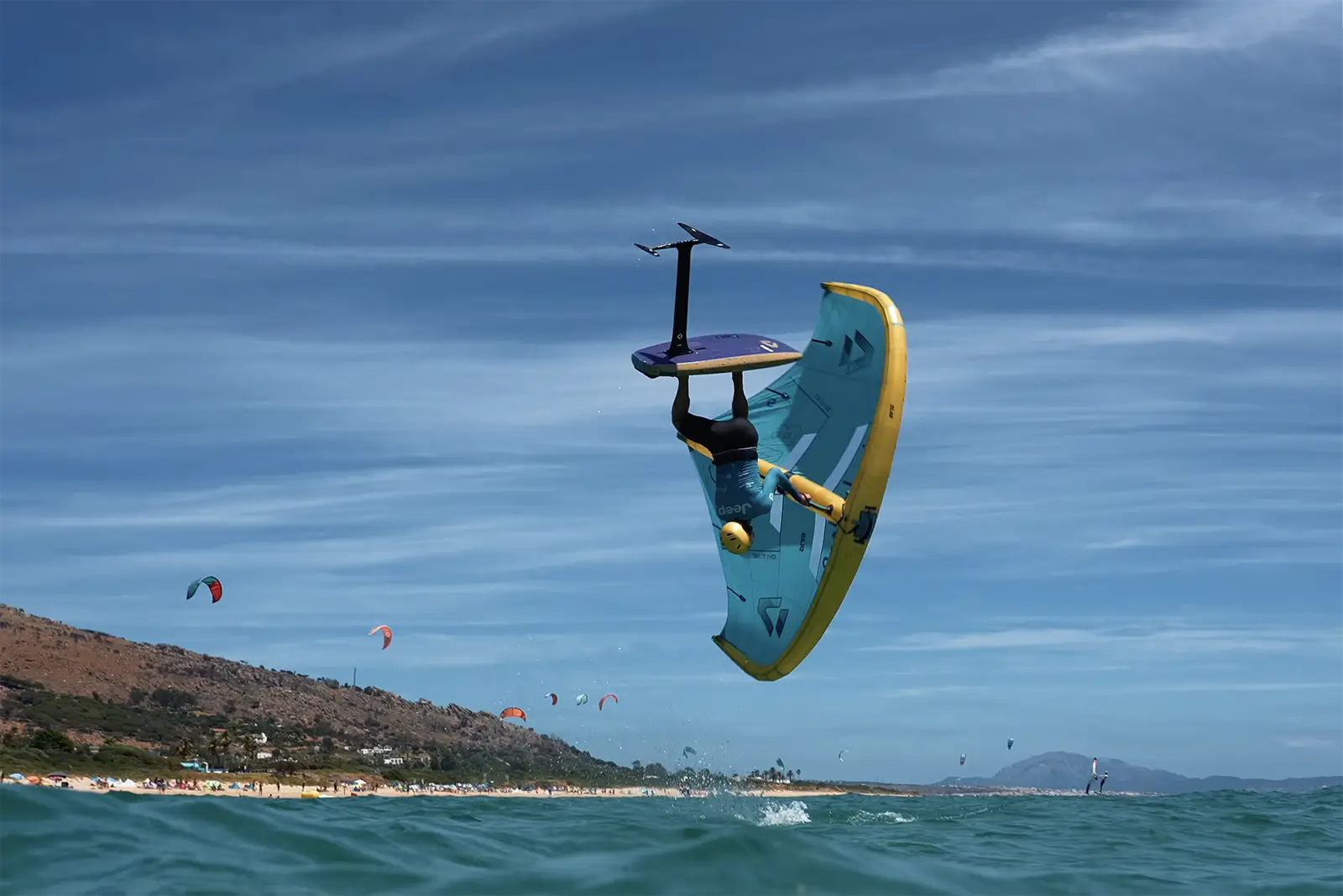 Wing Foil Freestyle a Tarifa 2026 – Backflip durante il GWA World Tour